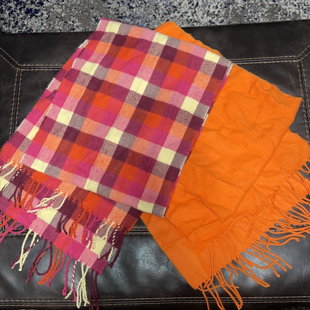 Scarves set